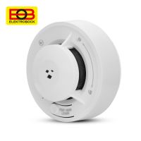 KD-122 LH je fotoelektrický kouřový hlásič s nízkou spotřebou energie. Umožňuje propojení s mobilním telefonem přes WiFi, díky tomuto spojení jste ihned informováni o nebezpečí kouře ve vašem domě. (1)